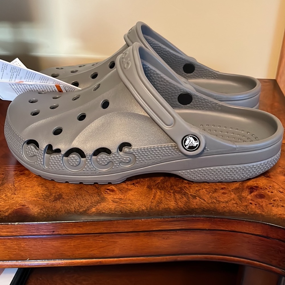 Crocs men’s size 9